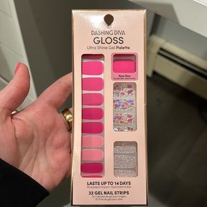 Dashing Diva gel nails
